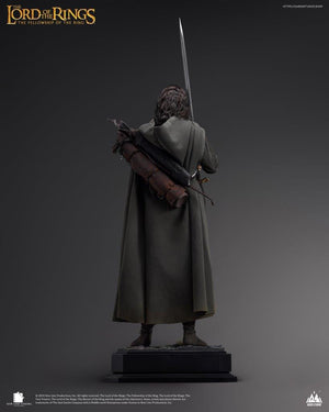 Aragorn Hyperreal Statue