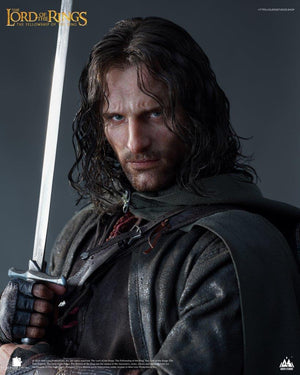 Aragorn Hyperreal Statue